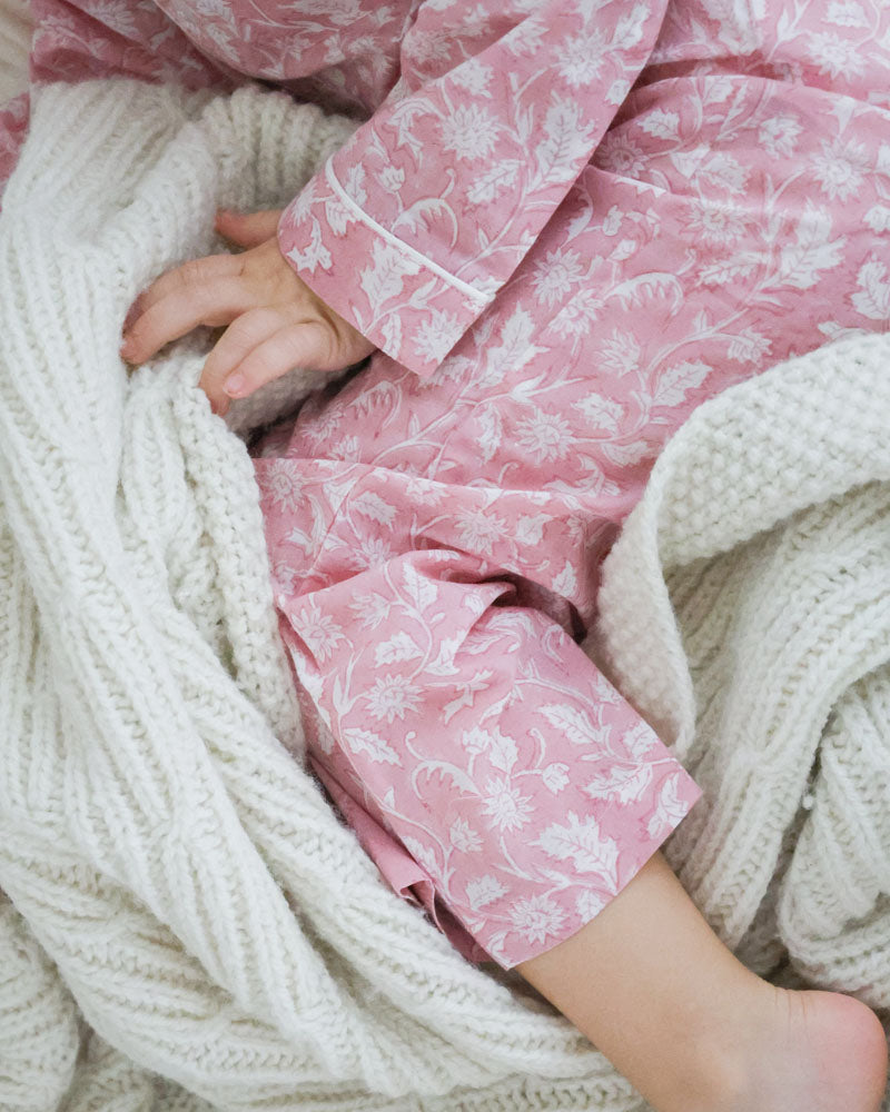 Mädchen Pyjama rosa Blumenmuster